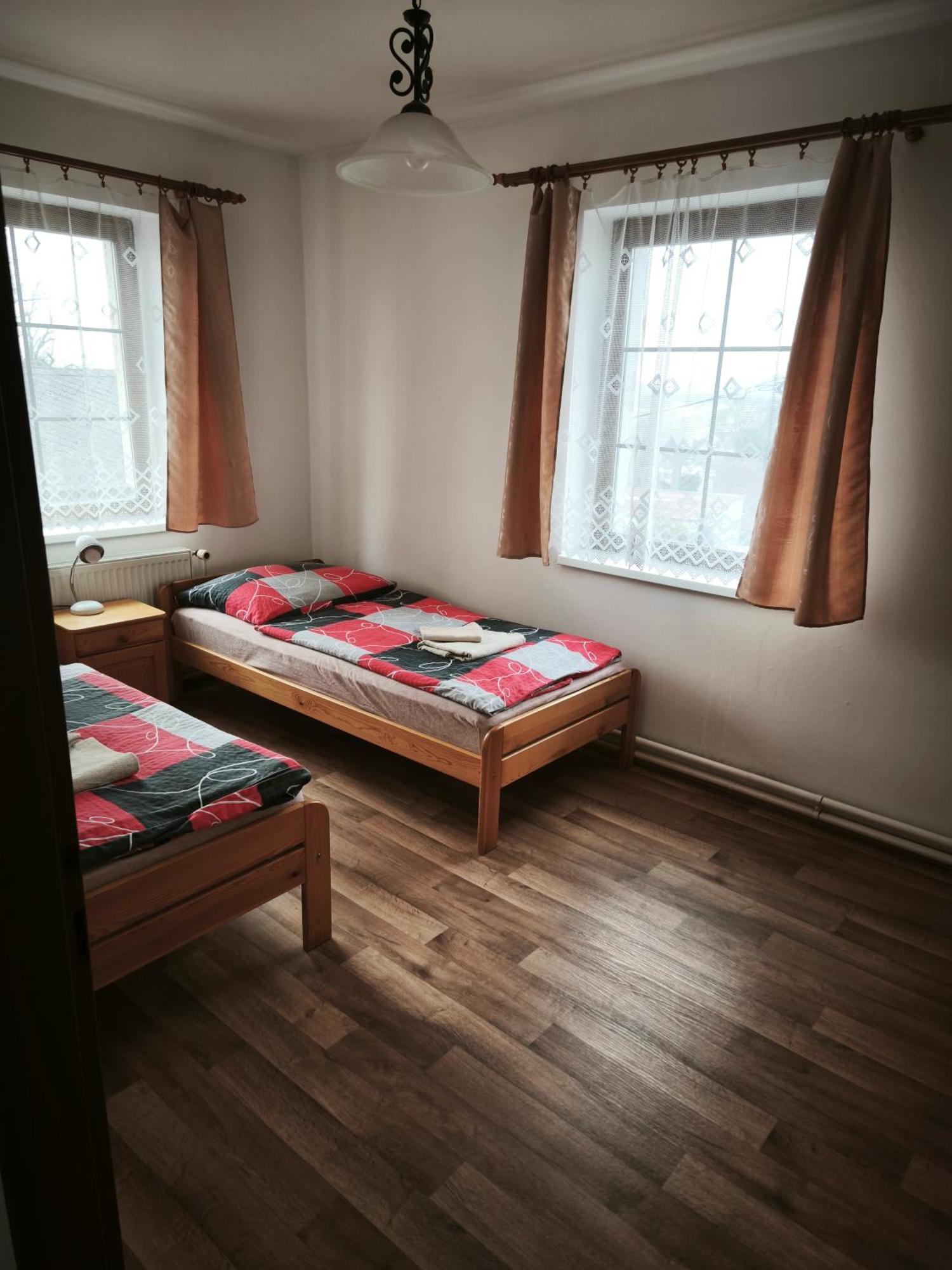 Studanecky Medved Hotel Либерец Екстериор снимка