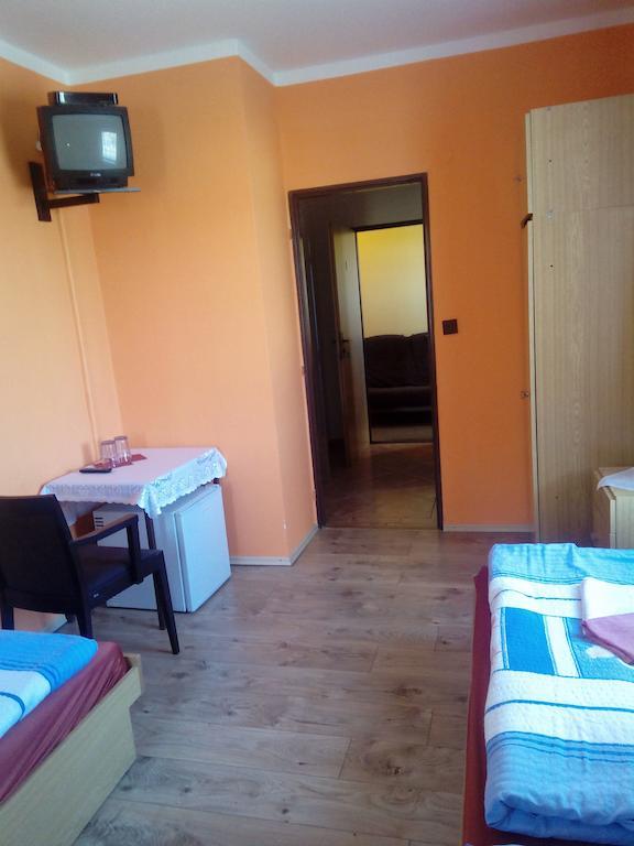Studanecky Medved Hotel Либерец Екстериор снимка